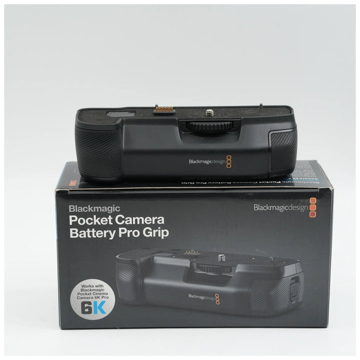 Blackmagic Pocket Camera Battery Pro Grip ( Usato )