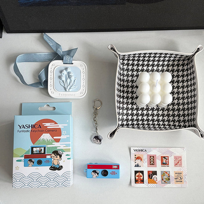 YASHICA FUNTASTIC KEYCHAIN