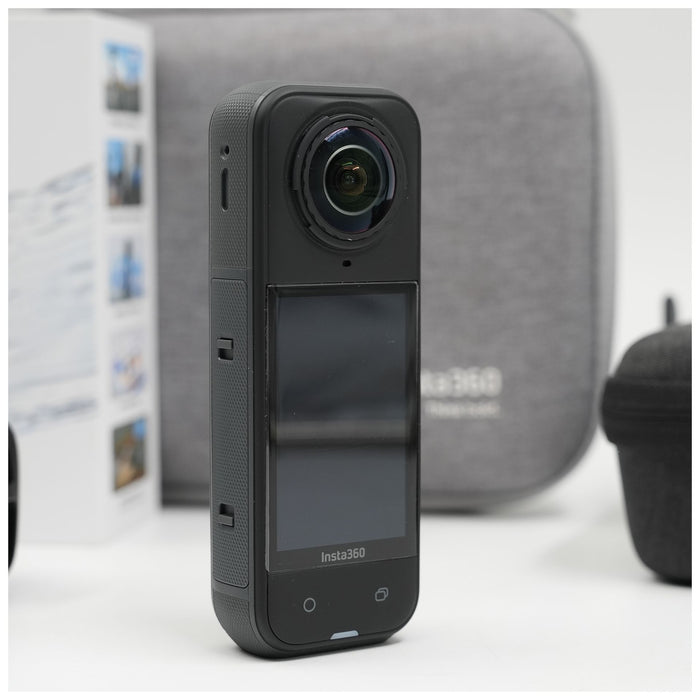 Insta360 X5 Essential Bundle ( Usato )