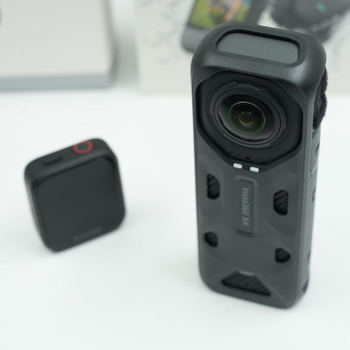 Insta360 X4 + GPS Preview Remote ( Usato)