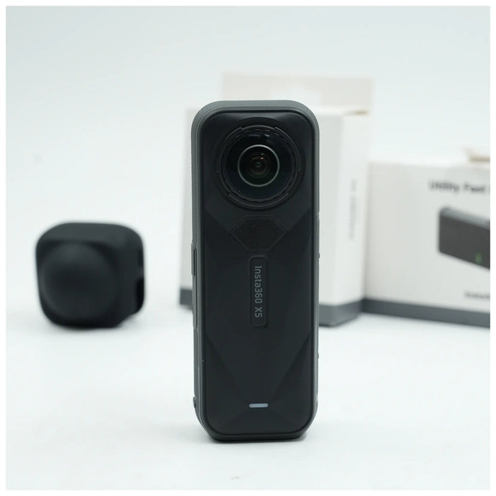 Insta360 X5  ( Usato)