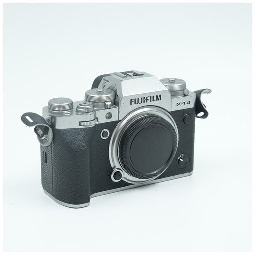 Fujifilm mirrorless X-T4 M.0BQ19688 - (Usato) fronte