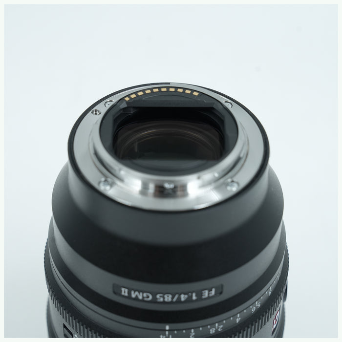 sony-fe-85mm-gm-II-attacco