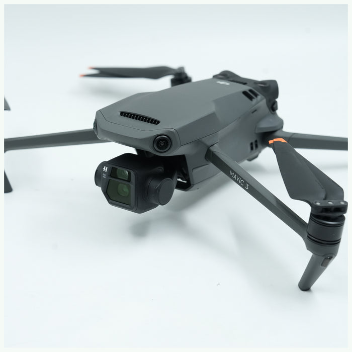 DJI-mavic-3-dall-alto