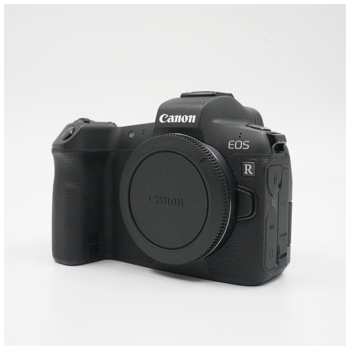 Canon EOS R M. 533024002054 - (Usato)
