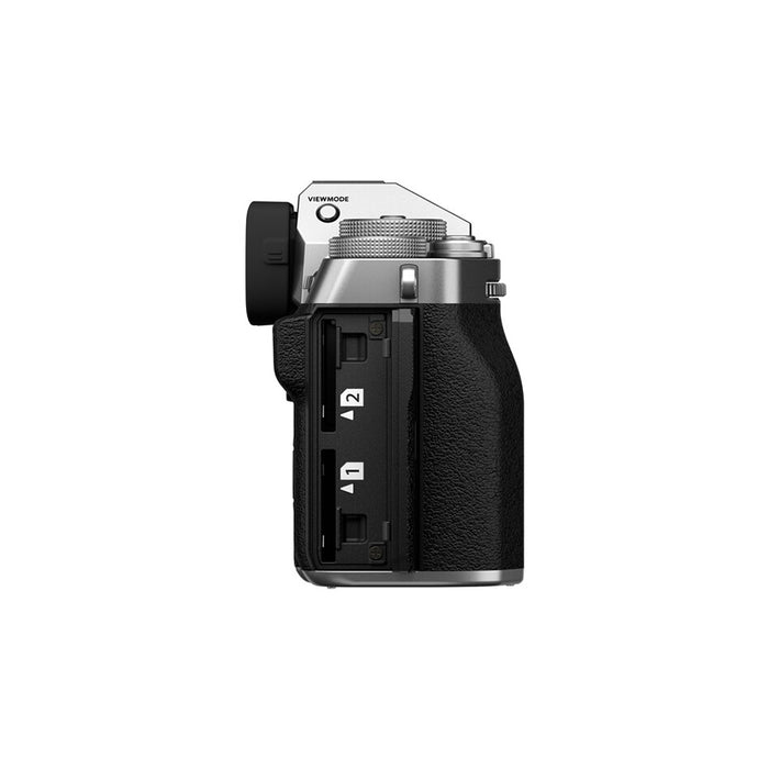 Fujifilm X-T5 (Silver) + 18-55mm F2.8-4 R LM OIS - Garanzia Fujifilm Italia
